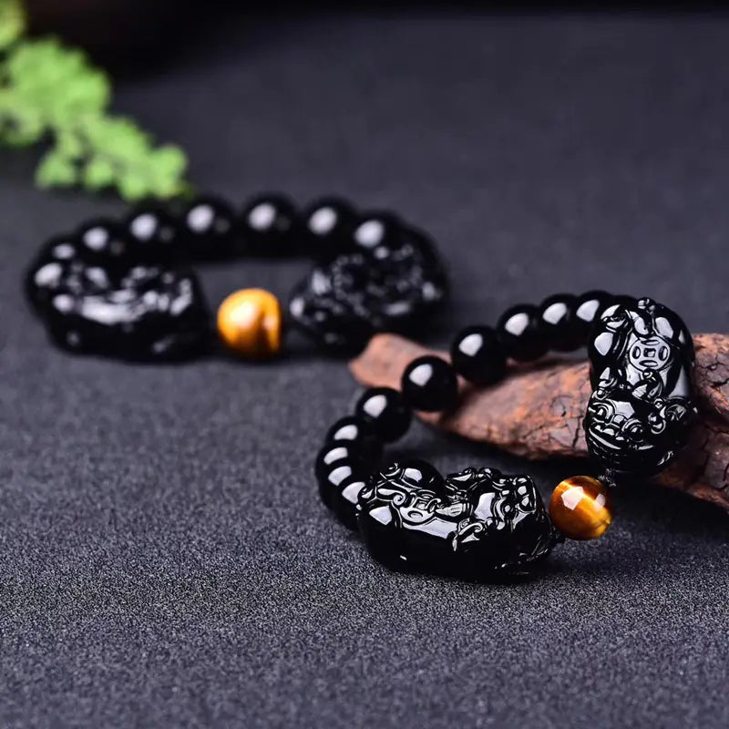 EverBright Momentum Wealth Band with Pixiu — Obsidian Power for Prosperity in Motion
